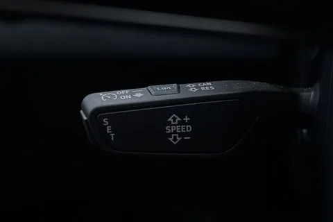 KP73LFF Audi RS e-tron GT 440,00 kW Thumbnail #54