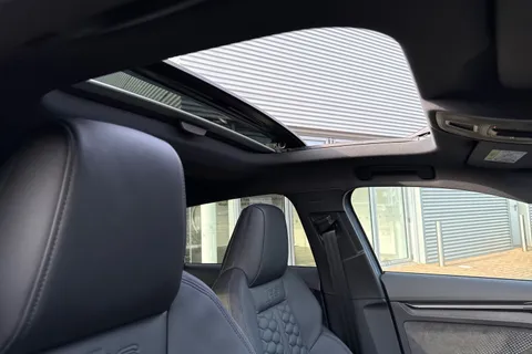  Audi RS 3 2.5 TFSI Carbon Vorsprung Sportback S Tronic quattro Euro 6 (s/s) 5dr Thumbnail #60