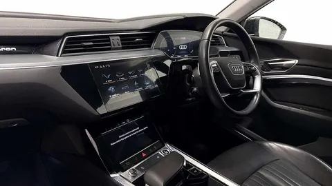 2 of 10 for Audi e-tron Technik 55 quattro 300,00 kW
