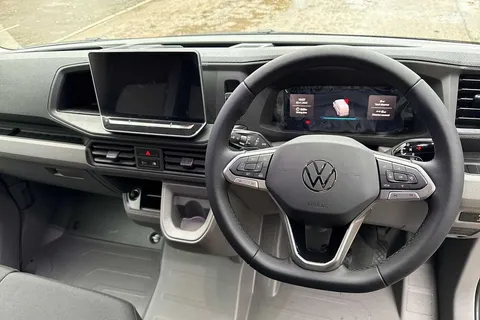 PK75BFO Volkswagen Crafter CR35 Panel van Commerce Plus LWB 140 PS 2.0 TDI 8sp Automatic FWD Thumbnail #12