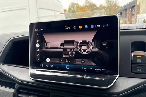 PK75BFO Volkswagen Crafter CR35 Panel van Commerce Plus LWB 140 PS 2.0 TDI 8sp Automatic FWD Thumbnail #18