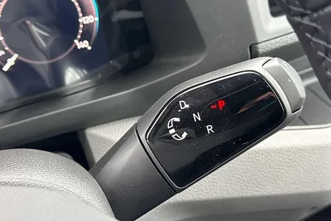 PK75BFO Volkswagen Crafter CR35 Panel van Commerce Plus LWB 140 PS 2.0 TDI 8sp Automatic FWD Thumbnail #19