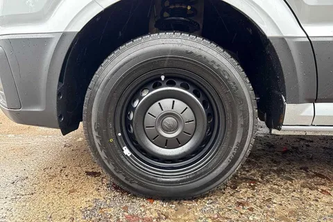 PK75BFO Volkswagen Crafter CR35 Panel van Commerce Plus LWB 140 PS 2.0 TDI 8sp Automatic FWD Thumbnail #23