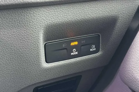 PK75BFO Volkswagen Crafter CR35 Panel van Commerce Plus LWB 140 PS 2.0 TDI 8sp Automatic FWD Thumbnail #28