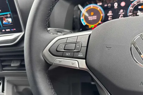 PK75BFO Volkswagen Crafter CR35 Panel van Commerce Plus LWB 140 PS 2.0 TDI 8sp Automatic FWD Thumbnail #31