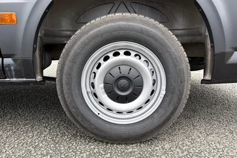 CX75HWO Volkswagen Crafter 2.0 TDI 177PS Commerce Plus High Roof Van Auto Thumbnail #23