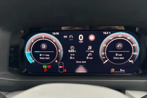 CX75HWO Volkswagen Crafter 2.0 TDI 177PS Commerce Plus High Roof Van Auto Thumbnail #26