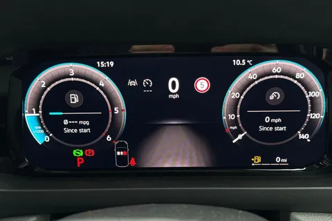 CX75HWO Volkswagen Crafter 2.0 TDI 177PS Commerce Plus High Roof Van Auto Thumbnail #27