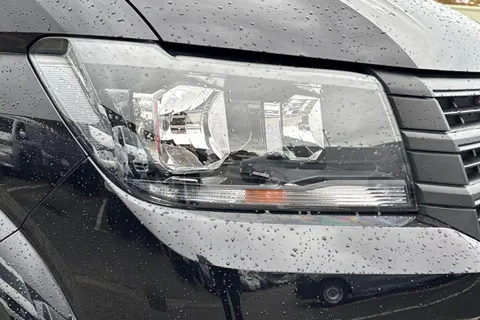 CX75HWO Volkswagen Crafter 2.0 TDI 177PS Commerce Plus High Roof Van Auto Thumbnail #51