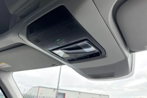 CX75HWO Volkswagen Crafter 2.0 TDI 177PS Commerce Plus High Roof Van Auto Thumbnail #64