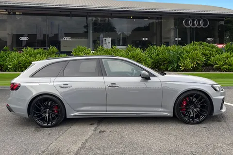 3 of 66 for Audi RS 4 Avant RS 4 Avant Carbon Black 450 PS tiptronic