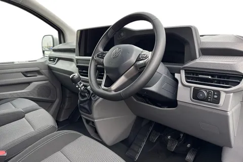 MF75FHT Volkswagen Transporter 2.0 TDI 110 Commerce Plus Van Thumbnail #8