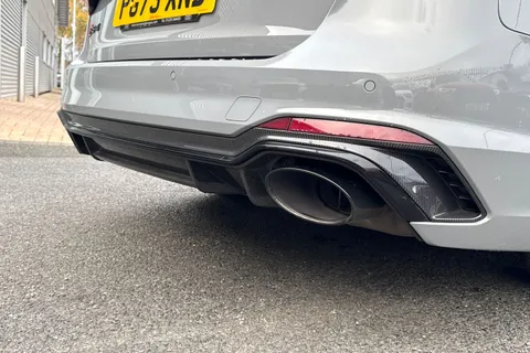 32 of 66 for Audi RS 4 Avant RS 4 Avant Carbon Black 450 PS tiptronic