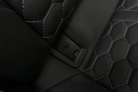 39 of 66 for Audi RS 4 Avant RS 4 Avant Carbon Black 450 PS tiptronic