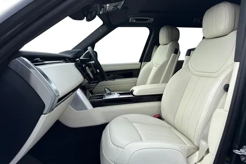 Land Rover Range Rover 3.0 D300 MHEV Edition Auto 4WD Euro 6 (s/s) 5dr Thumbnail #4