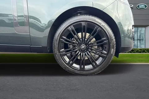 Land Rover Range Rover 3.0 D300 MHEV Edition Auto 4WD Euro 6 (s/s) 5dr Thumbnail #9