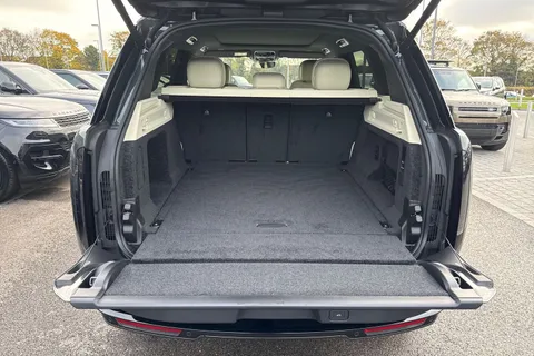 Land Rover Range Rover 3.0 D300 MHEV Edition Auto 4WD Euro 6 (s/s) 5dr Thumbnail #24