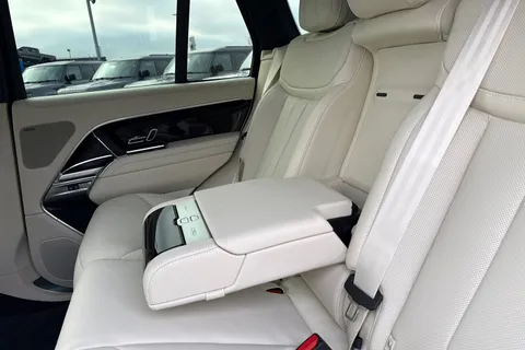 Land Rover Range Rover 3.0 D300 MHEV Edition Auto 4WD Euro 6 (s/s) 5dr Thumbnail #27