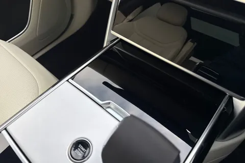 Land Rover Range Rover 3.0 D300 MHEV Edition Auto 4WD Euro 6 (s/s) 5dr Thumbnail #50