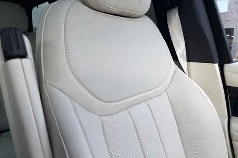 Land Rover Range Rover 3.0 D300 MHEV Edition Auto 4WD Euro 6 (s/s) 5dr Thumbnail #56