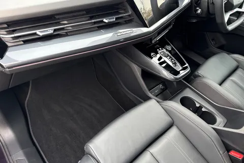 15 of 66 for Audi Q4 e-tron Q4 Black Edition 45 e-tron kW