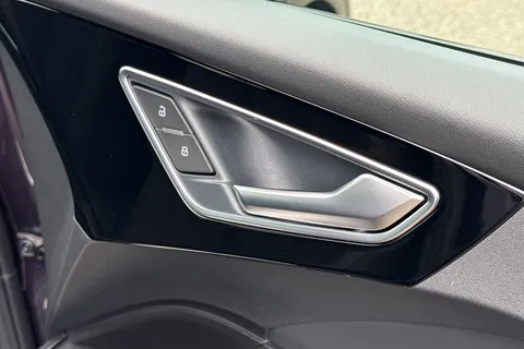 18 of 66 for Audi Q4 e-tron Q4 Black Edition 45 e-tron kW