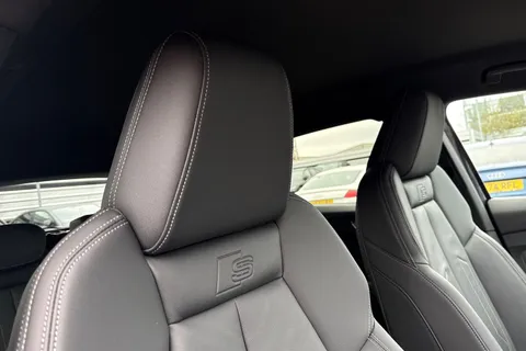 21 of 66 for Audi Q4 e-tron Q4 Black Edition 45 e-tron kW