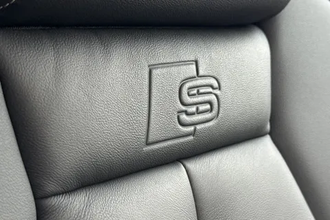 60 of 66 for Audi Q4 e-tron Q4 Black Edition 45 e-tron kW