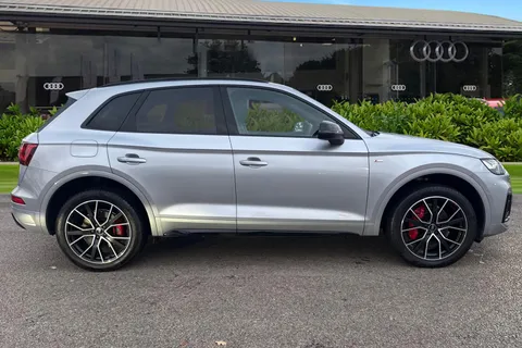 DG73BXZ Audi Q5 Edition 1 40 TDI quattro 204 PS S tronic Thumbnail #4