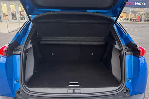 CX71YMY PEUGEOT 2008 1.2 PureTech GT Euro 6 (s/s) 5dr Thumbnail #7