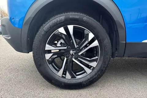 CX71YMY PEUGEOT 2008 1.2 PureTech GT Euro 6 (s/s) 5dr Thumbnail #11