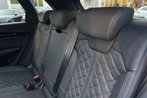 DG73BXZ Audi Q5 Edition 1 40 TDI quattro 204 PS S tronic Thumbnail #20