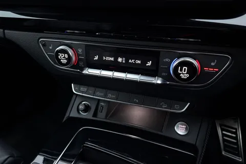 DG73BXZ Audi Q5 Edition 1 40 TDI quattro 204 PS S tronic Thumbnail #23