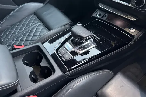 DG73BXZ Audi Q5 Edition 1 40 TDI quattro 204 PS S tronic Thumbnail #24