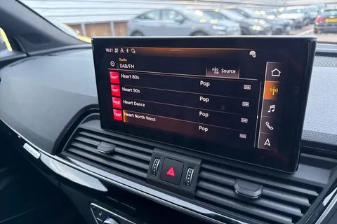 DG73BXZ Audi Q5 Edition 1 40 TDI quattro 204 PS S tronic Thumbnail #38