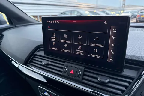 DG73BXZ Audi Q5 Edition 1 40 TDI quattro 204 PS S tronic Thumbnail #42