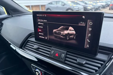 DG73BXZ Audi Q5 Edition 1 40 TDI quattro 204 PS S tronic Thumbnail #43