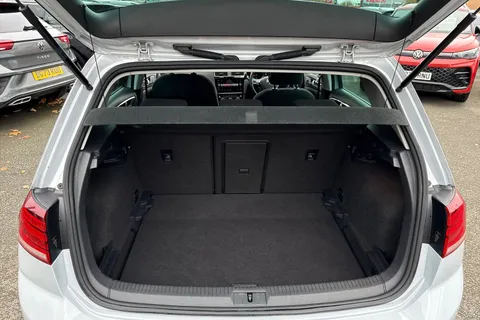 6 of 42 for Volkswagen Golf 1.5 TSI EVO 150 GT 5dr | Acc | App connect