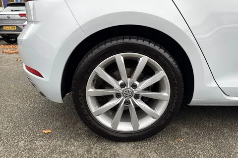 10 of 42 for Volkswagen Golf 1.5 TSI EVO 150 GT 5dr | Acc | App connect