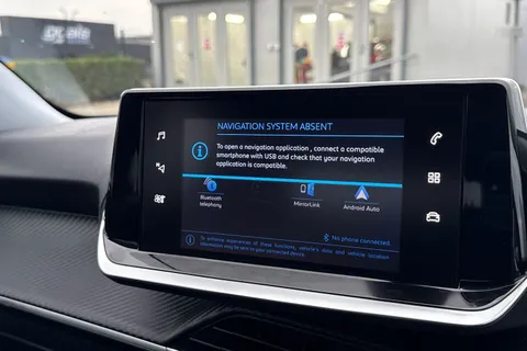 17 of 67 for PEUGEOT 2008 1.2 PureTech Allure EAT Euro 6 (s/s) 5dr