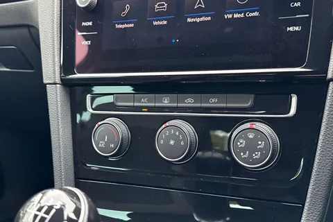 21 of 42 for Volkswagen Golf 1.5 TSI EVO 150 GT 5dr | Acc | App connect