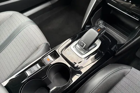 23 of 67 for PEUGEOT 2008 1.2 PureTech Allure EAT Euro 6 (s/s) 5dr