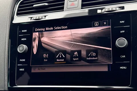 32 of 42 for Volkswagen Golf 1.5 TSI EVO 150 GT 5dr | Acc | App connect