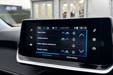 49 of 67 for PEUGEOT 2008 1.2 PureTech Allure EAT Euro 6 (s/s) 5dr