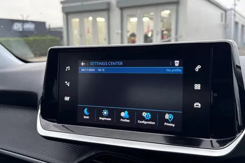 51 of 67 for PEUGEOT 2008 1.2 PureTech Allure EAT Euro 6 (s/s) 5dr