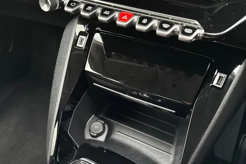 53 of 67 for PEUGEOT 2008 1.2 PureTech Allure EAT Euro 6 (s/s) 5dr