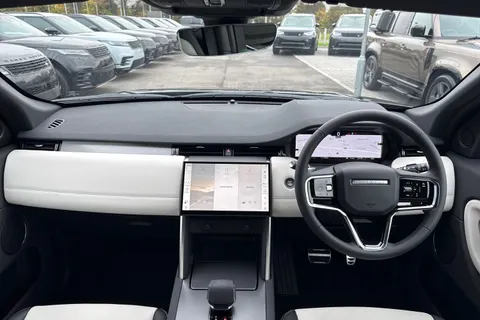 Land Rover Discovery Sport 2.0 D200 MHEV Dynamic SE Auto 4WD Euro 6 (s/s) 5dr Thumbnail #10