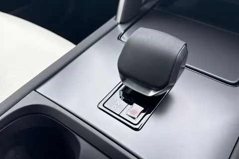 Land Rover Discovery Sport 2.0 D200 MHEV Dynamic SE Auto 4WD Euro 6 (s/s) 5dr Thumbnail #17