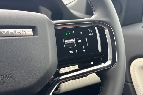 Land Rover Discovery Sport 2.0 D200 MHEV Dynamic SE Auto 4WD Euro 6 (s/s) 5dr Thumbnail #19