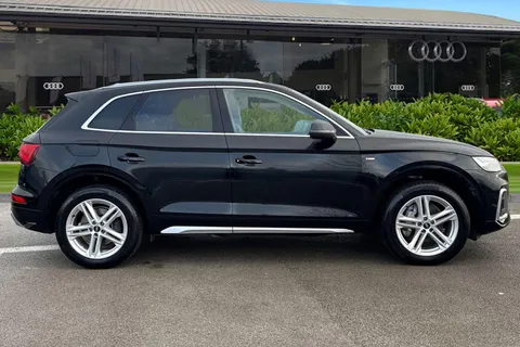 YE22WCA Audi Q5 S line 40 TDI quattro 204 PS S tronic Thumbnail #4